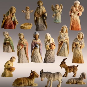 Wooden nativity scene figures made in Val Gardena. Hand painted. Made in Italy. 20 pieces.
