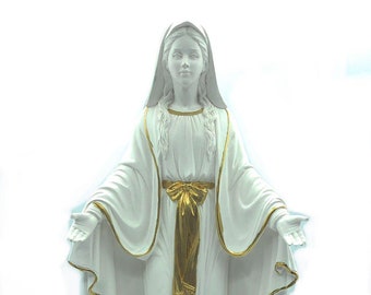 Estatua blanca de Nuestra Señora de Gracias de 15,75''.