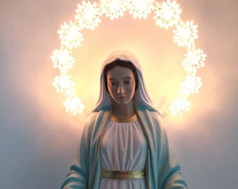 Statue of the Miraculous Madonna in resin 50 cm.  with luminous halo. 19.68&#39;&#39; resin statue of Our Lady of Grace. Virgin Marysta