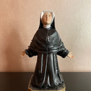 Statue of Sister Faustina Kowalska cm 22 in hand-painted colored resin. 8.66&#39;&#39; Saint Faustina Kowalska resin statue. MADE IN ITALY.