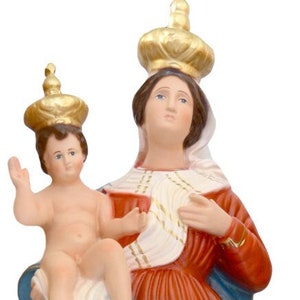 Statue of Our Lady of Graces cm 55 in resin, for indoors and outdoors - MADE IN ITALY. 21.65&#39;&#39; Our Lady of Graces statue.