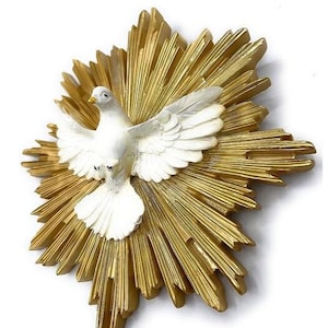 Resin statue of the Holy Spirit for hanging. Hand-decorated.