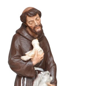 Resin statue of St. Francis of Assisi cm 20 with wolf and animals. 7.87&#39;&#39; Resin statue of St. Francis of Assisi with wolf and animals.