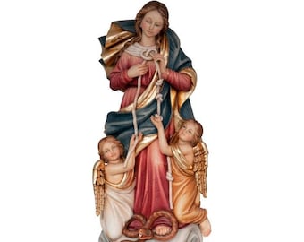 Estatua de la Virgen María Desatadora de Nudos en madera, fabricada en Val Gardena. Procedente de Italia. Estatua de la Virgen María Desatadora de Nudos. Talla en madera.
