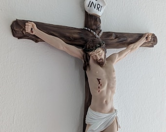 Hanging crucifix. Wall cross. Wall crucifix. 56x32 cm. Hand-painted crucifix. Italian craftsmanship from Tuscany.
