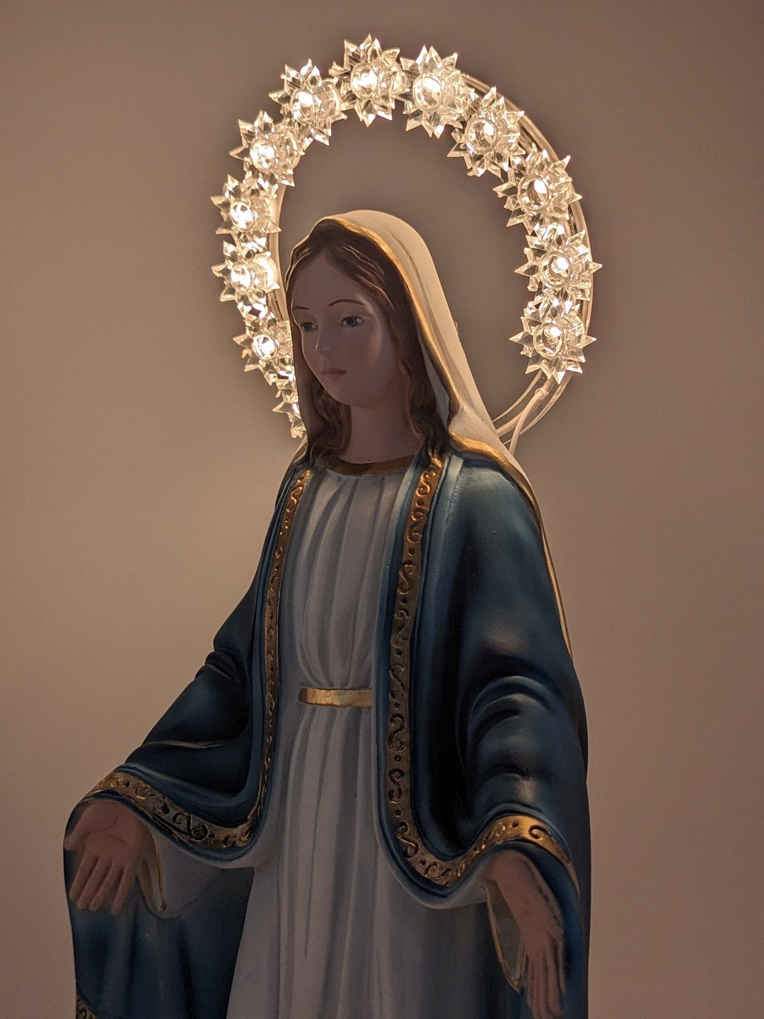 Statue of Our Lady of Grace. Virgin Mary. 40 Cm Marble Dust Statue With ...