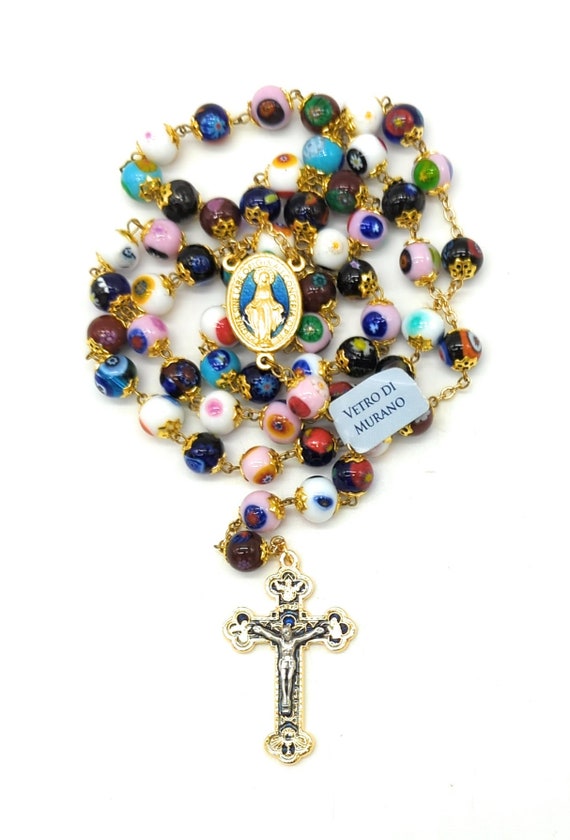 Mehrfarbiger Rosenkranz aus Muranoglas mit Kreuz und Medaille der
