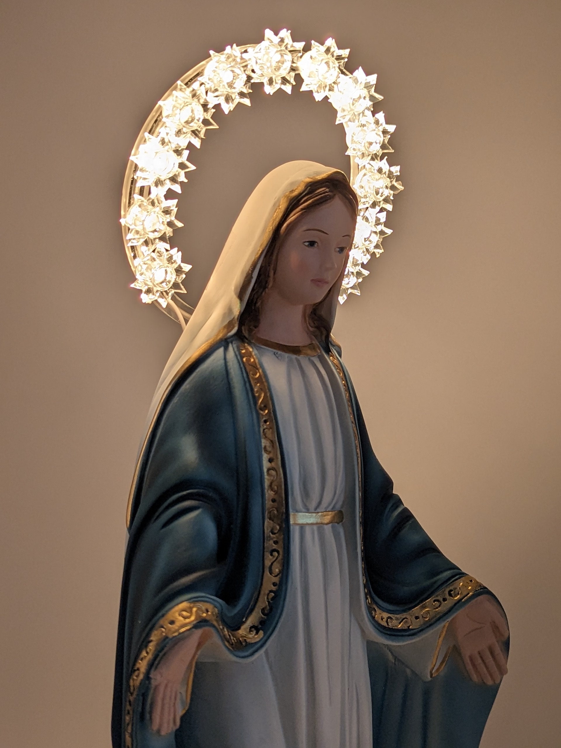 Statue of Our Lady of Grace. Virgin Mary. 40 Cm Marble Dust Statue With ...