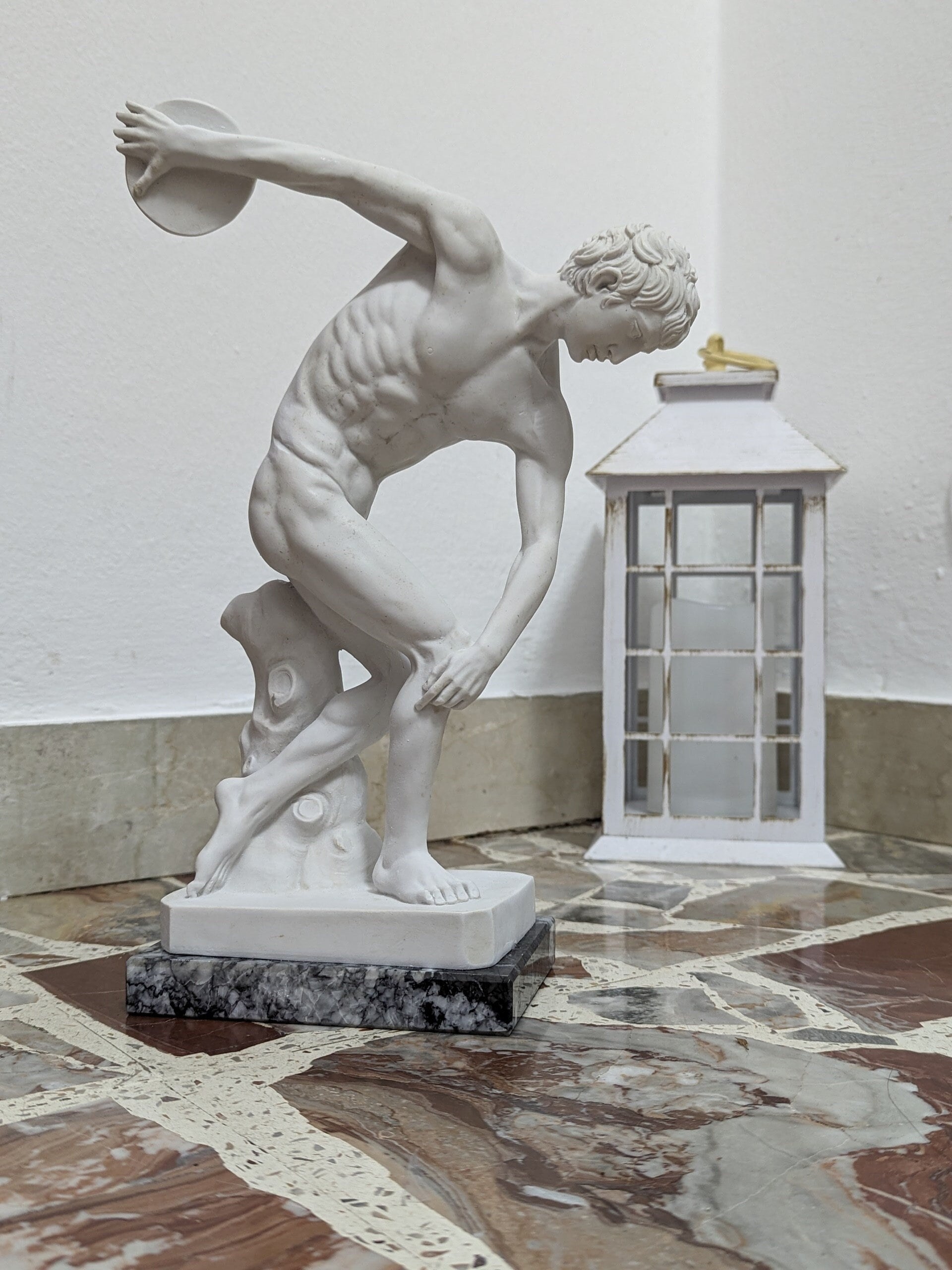 ミュロンのディスコボロス彫刻 - 円盤投げの彫像、高さ 27 cm (10.63