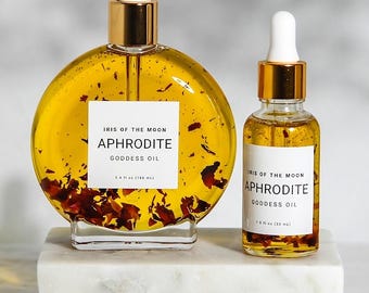 Aphrodite Scented Body Oil - Moisturizing Face Oil with Rose Notes. For Witches and Romantasy Lovers. Safe for Sensitive Skin.