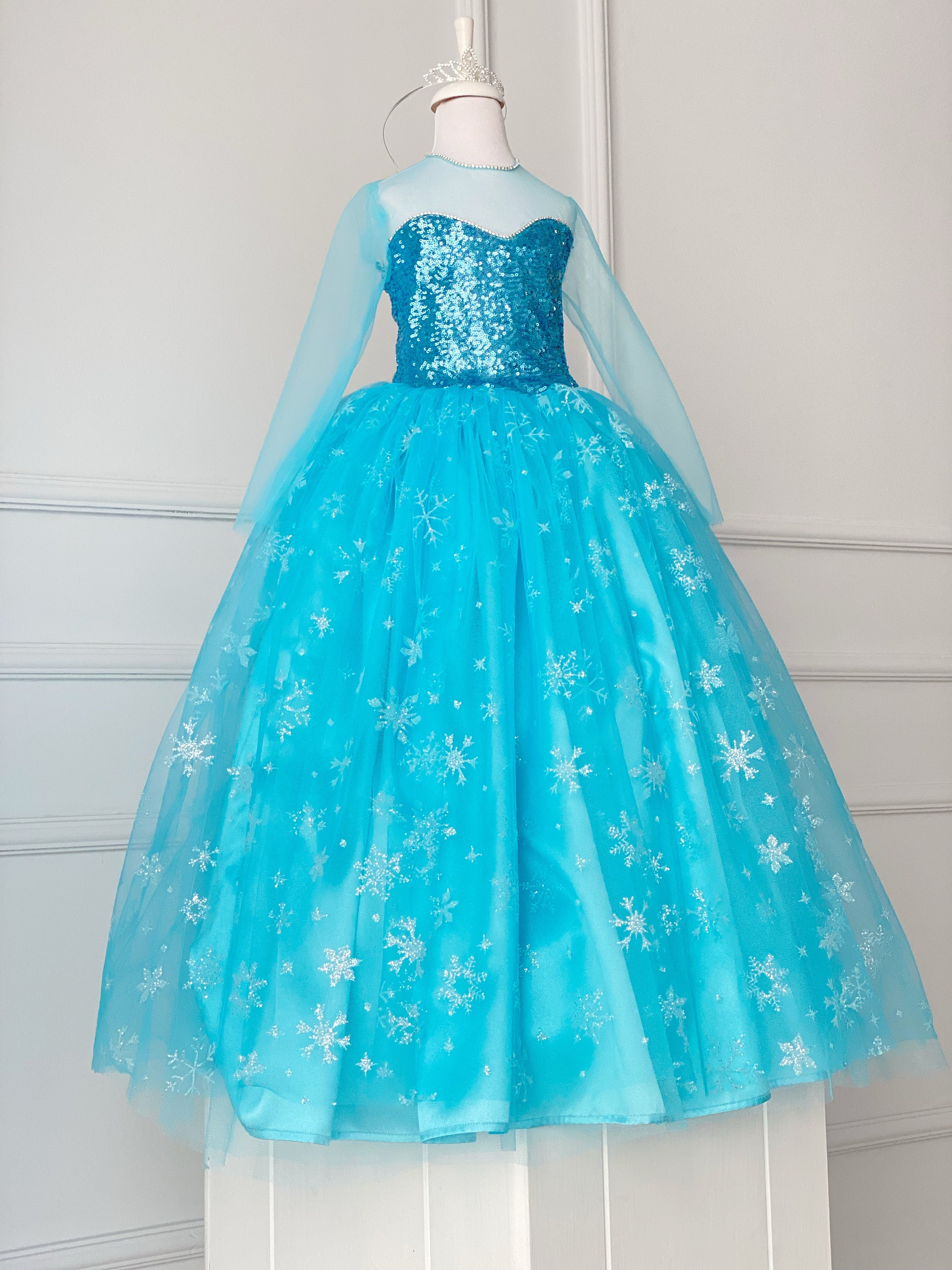 Frozen gown for 7th birthday hotsell