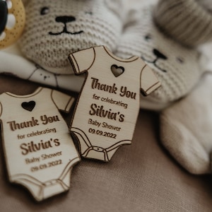 Baby Shower Magnet, Baby Shower Favors, Personalized Baby Shower Wooden Magnets, Baby Body Suit Magnets, Baby Feet Magnet Baby Onesies