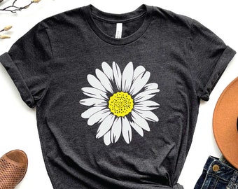 Daisy Shirt, Wildflower Shirt, Boho Shirt, Floral T-shirt Gift, Birth Month Flower, Gift For Sister, Summer Shirt, Women Shirt, Flower Shirt