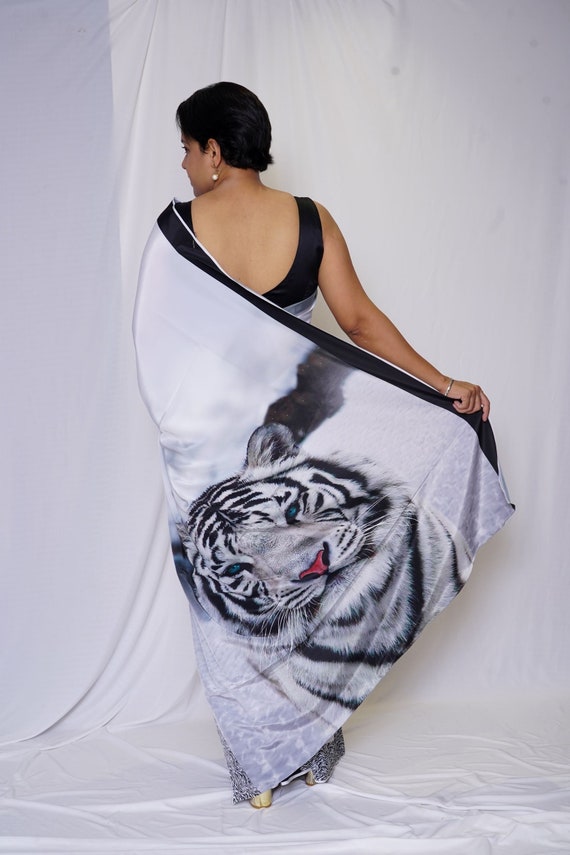 White Tiger Unique Design Crepe Saree for Women Partywear Sarees With Blouse Animal Digital Print Saree With High quality Print Work Etsy UK
