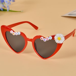 Gafas de sol personalizadas con letras y flores / Gafas de sol personalizadas en forma de corazón con nombre o texto / Gafas de sol de verano con estilo