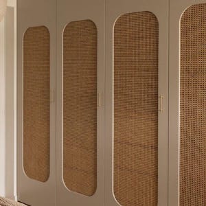 Naturalna plecionka z trzciny rattanowej, naprawa mebli vintage, materiał wiklinowy, projekty DIY zdjęcie 8