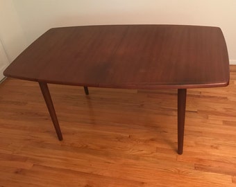 1960s Mid-Century Modern Dining Table