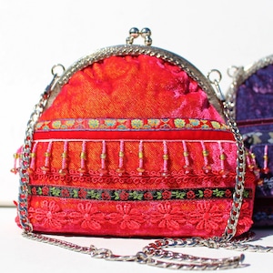 IBIZA Boho Hippie hübsche Bügeltasche Samt Pink Violett  Mademoiselle Perlenbordüre Handtasche Abendtasche