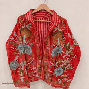 Zielone haftowane kwiatowe kurtki z aksamitną podszewką z bawełny w stylu boho Zimowy płaszcz w stylu streetwear Bomberka w stylu boho Dwustronna kurtka damska modna Czerwony