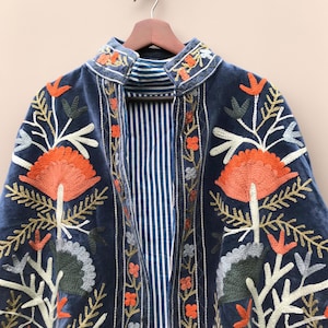 Zielone haftowane kwiatowe kurtki z aksamitną podszewką z bawełny w stylu boho Zimowy płaszcz w stylu streetwear Bomberka w stylu boho Dwustronna kurtka damska modna zdjęcie 9