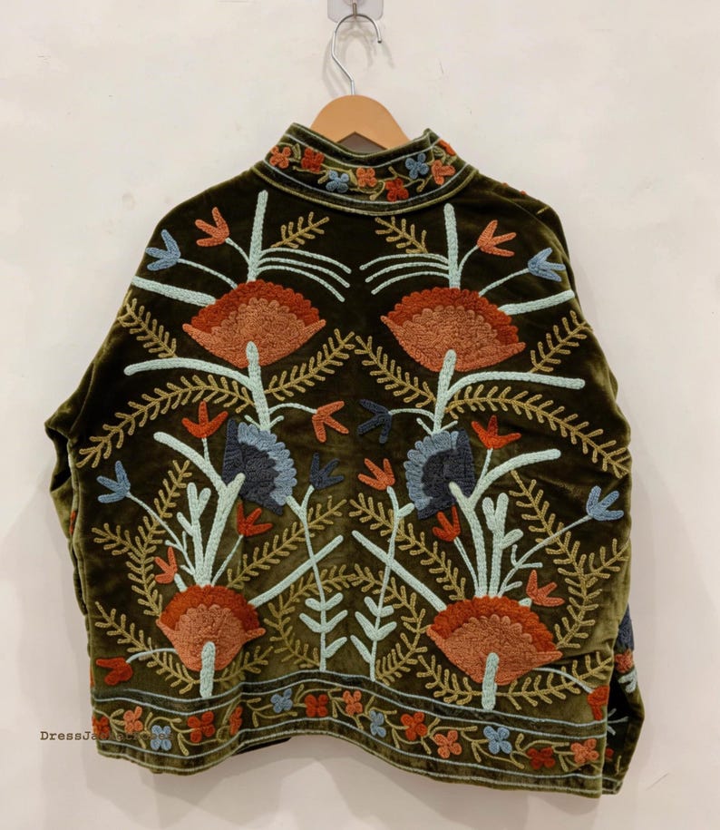 Zielone haftowane kwiatowe kurtki z aksamitną podszewką z bawełny w stylu boho Zimowy płaszcz w stylu streetwear Bomberka w stylu boho Dwustronna kurtka damska modna zdjęcie 3
