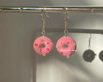 Mikro gehäkelte handgemachte Donut Ohrringe, Sommer Ohrschmuck, lustiges Accessoire, baumeln und fallen lassen, Lebensmittelschmuck, Geburtstagsgeschenke