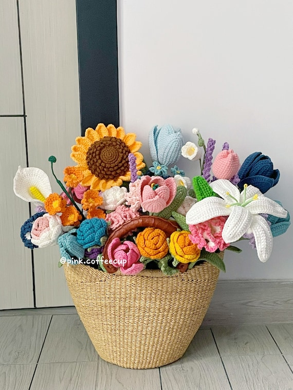 Crochet Handmade Bouquets, Wedding Flowers, Engagement, Proposal, Anniversary, Bride Biedermeier, Graduation, Mother’s Day, Birthday Present