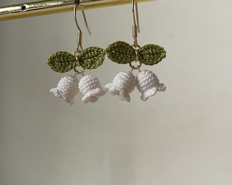 Micro Crochet Maiglöckchen Weiße Ohrringe, Ohrschmuck, Geburtstagsgeschenk, Floral Armbänder, tägliches Accessoire, baumeln und fallen lassen
