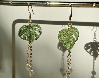 Mikro gehäkelte handgemachte Monstera Ohrringe, grüne Pflanze Ohrschmuck, baumeln und fallen lassen, Geburtstagsgeschenke, Weihnachtsgeschenke