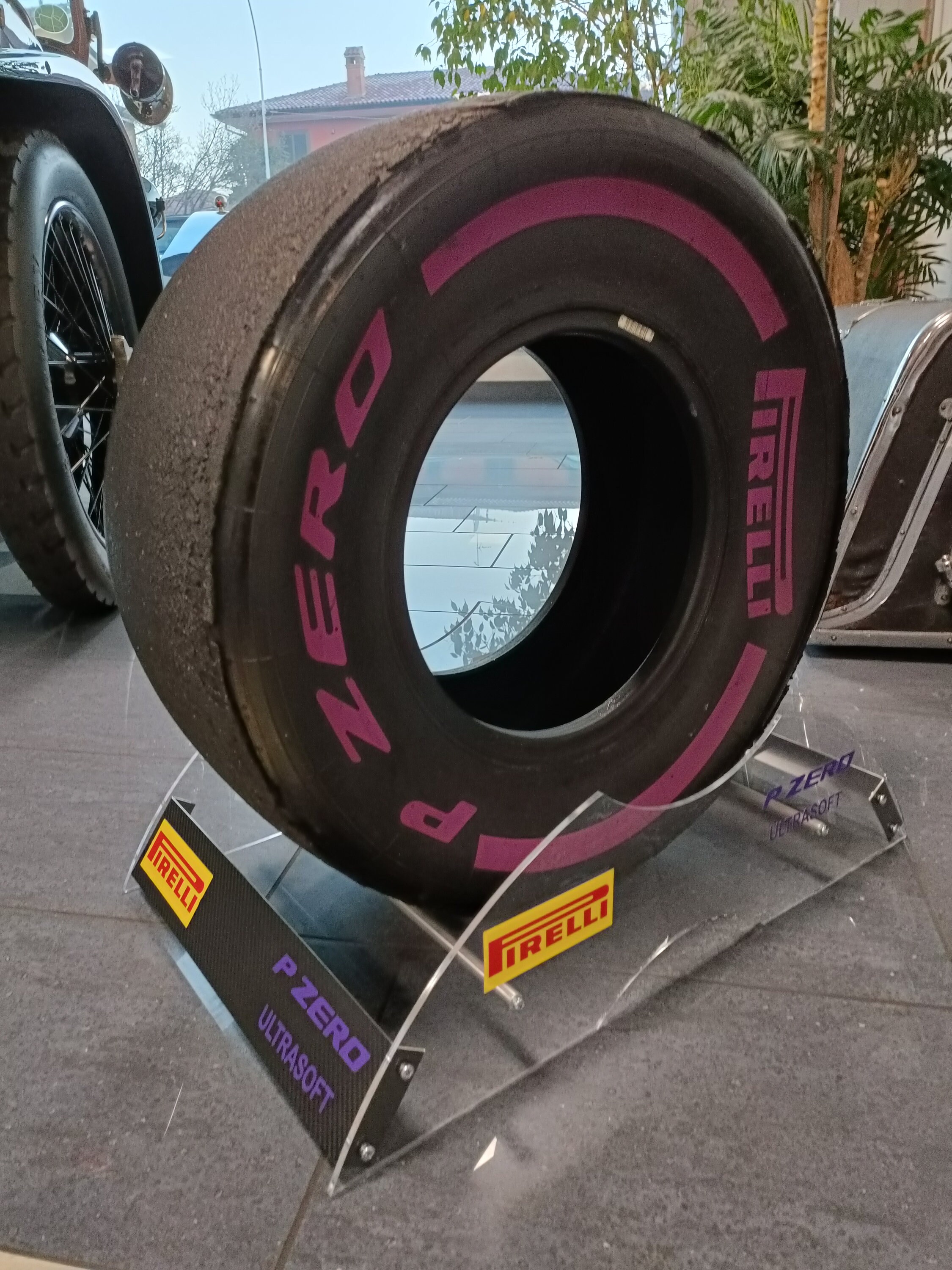 Pneu Roue F1 Formule 1 slick Ultrasoft pneu avant violet Etsy France