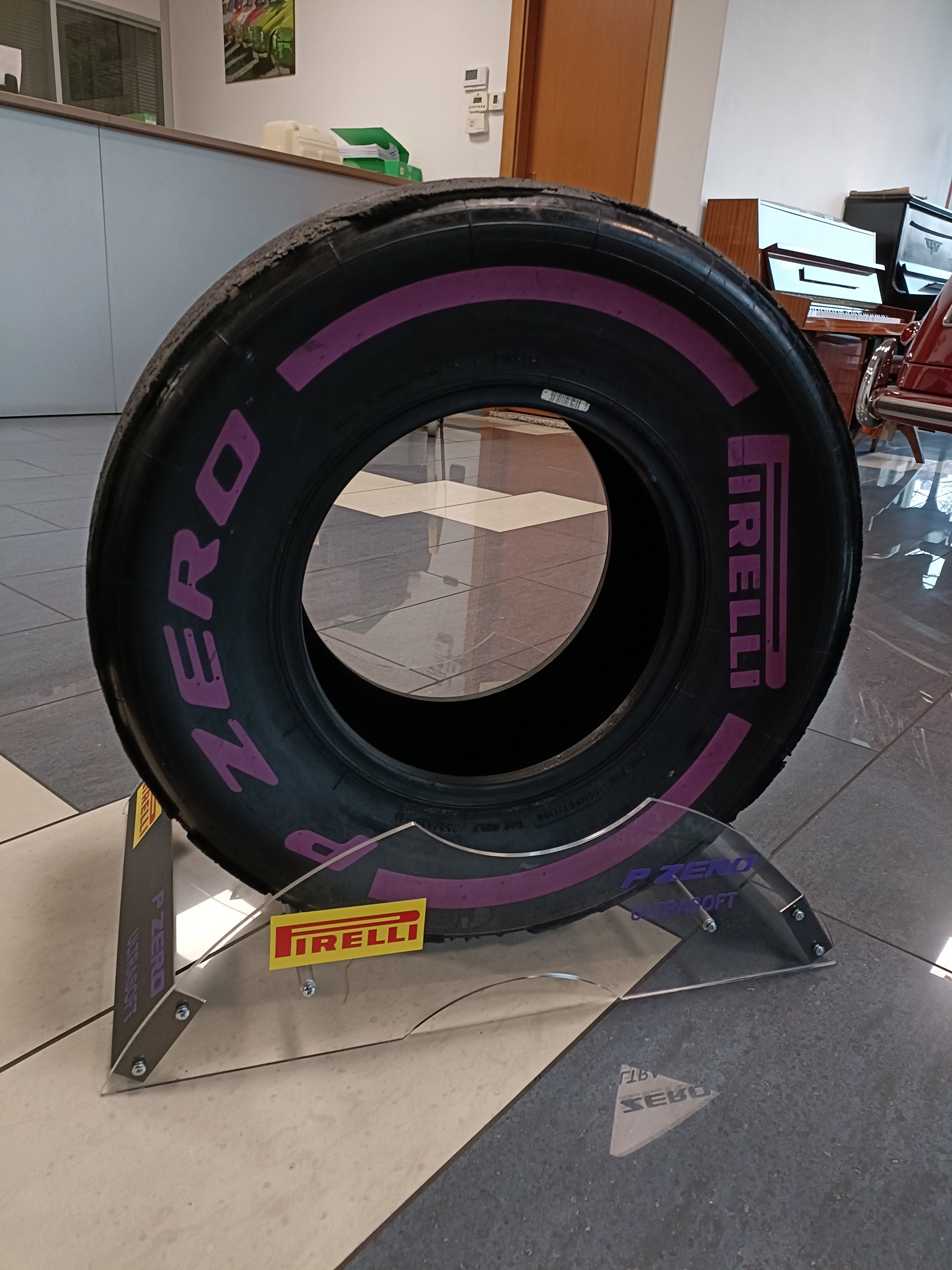Pneu Roue F1 Formule 1 slick Ultrasoft pneu avant violet Etsy France