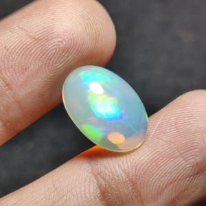 Opal Cabochon, Opal Cabochon Gemstone, Natural Ethiopian Opal Cabochon, Multi Flashy Opal, Welo Fire Opal, Size 17X11X6 MM Ct. 4.85 Jewelry