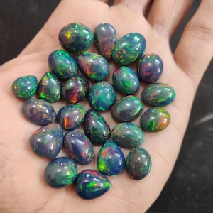 Cabochon di opale nero etiope, lotto di cabochon di opale nero, cabochon di opale, lotto di opale, opale nero multifuoco, lotto di opale nero, per la creazione di gioielli