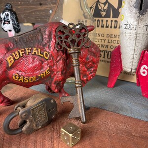 Bordello Key (5") image 6