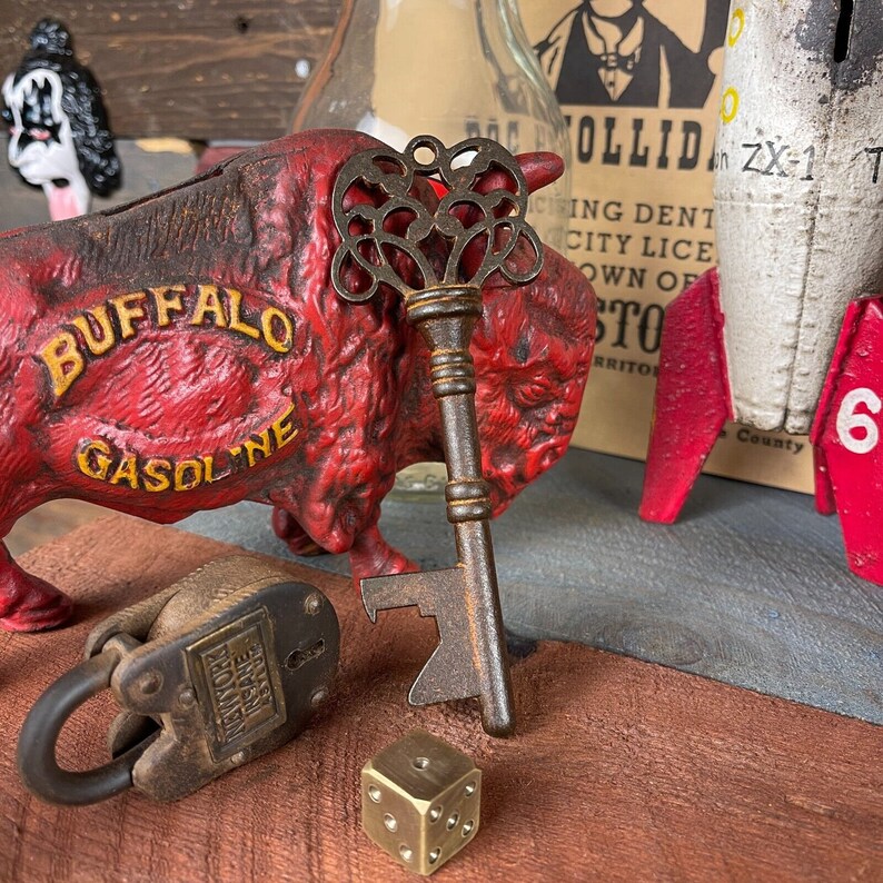 Bordello Key (5") image 6
