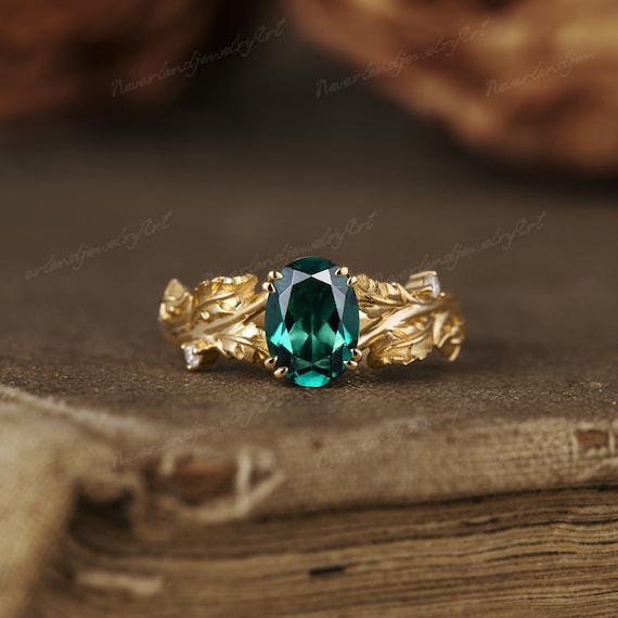 ヴィンテージグリーンオーバルカット18K リング
