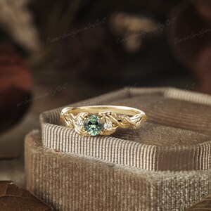 Vintage Round Green Sapphire Engagement Ring Unique Three Stone Ring ...