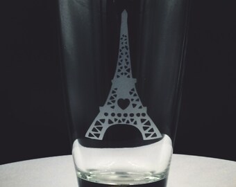 Verre à boire Tour Eiffel gravé