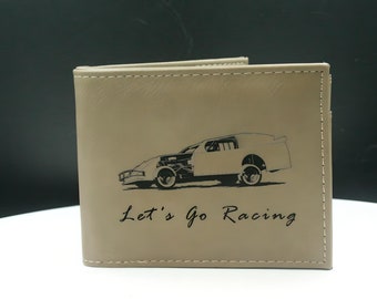 Portefeuille en cuir à deux volets « Lets go Racing » en stock