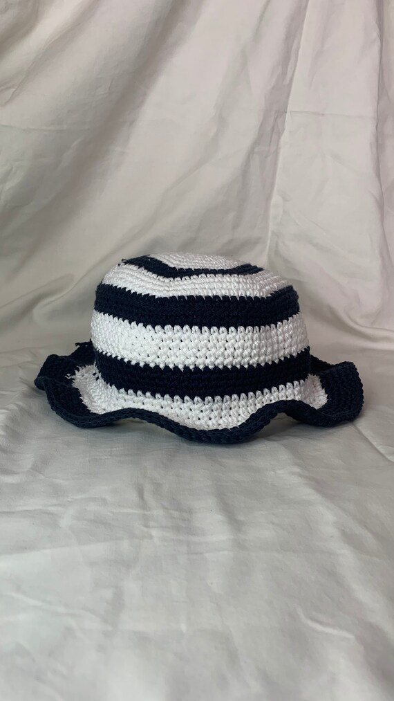 Black and White Crochet Bucket Hat 