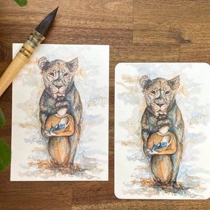 Karte zur Geburt | A6 Postkarte "Löwin" | Mutter mit Baby