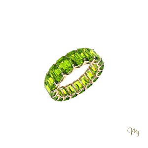 Emerald cut 6x4 peridot eternity band ring / Minimal Fine jewelry / Handmade gold band/ 14k gold ring / Handmade Jewelry /