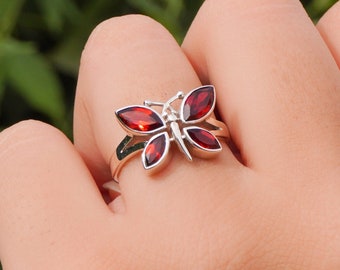 Natürlicher roter Granat Schmetterling Ring, 925 Sterling Silber Charm Ring, Frauenring, Versprechen Ring, Verlobungsring, Geschenk für sie