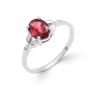 Anello minimalista con granato naturale, anello in argento massiccio 925, regalo per lei, regali di nozze
