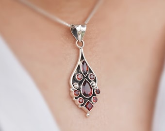 Geoxideerde sterlingzilveren granaathanger: handgemaakte vintage ketting