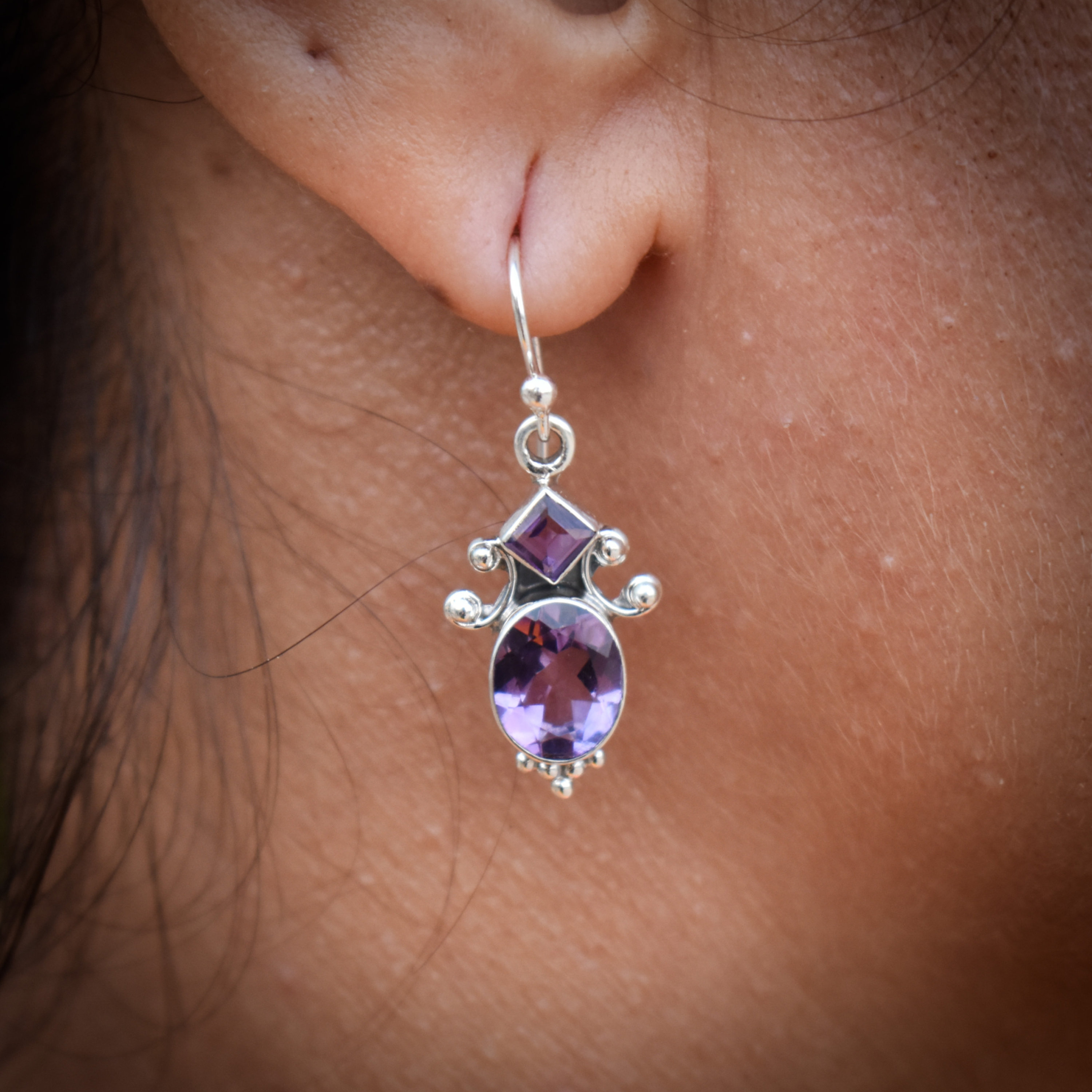 Pendiente de amatista vintage, pendiente de piedra preciosa de plata 925, regalo para mamá, regalo de Navidad para ella