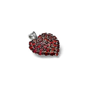 Colgante de collar de corazón rojo, colgante de corazón hecho a mano de piedra preciosa granate, hermoso corazón de plata de ley sólida 925, nuevo regalo para mamá imagen 4