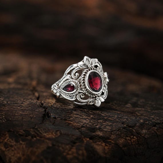 Natural Garnet Ring, 925 Sterling Silver Ring, Vintage Garnet Ring, Statement Ring, Bohemian Ring, Birthstone Ring, Filigree Ring, Gift Her
