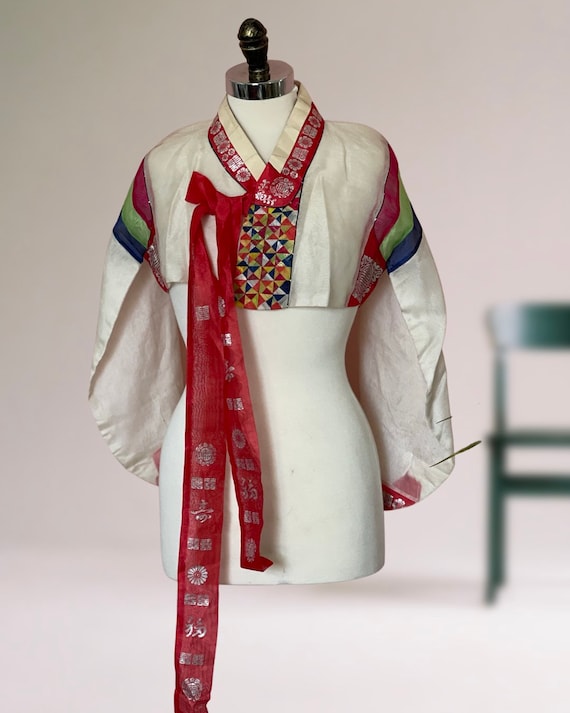 Handmade Sleeveless Shrug Vest main image 1