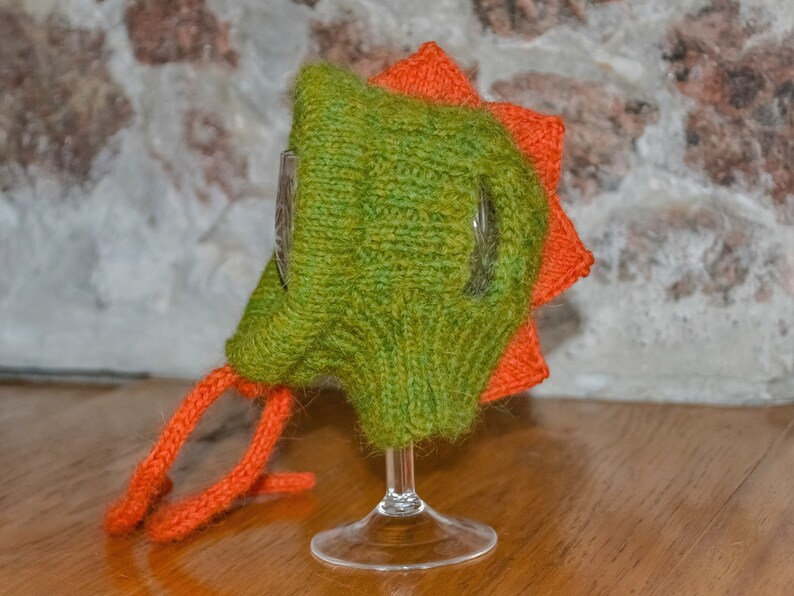 Knitting Pattern PDF: Dragon dog hood, Size XS for small dog. Language English image 3